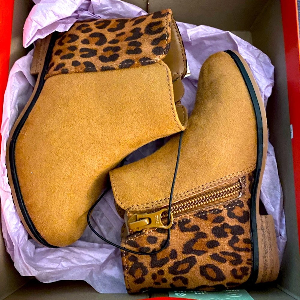 Cat & Jack Tien Boot